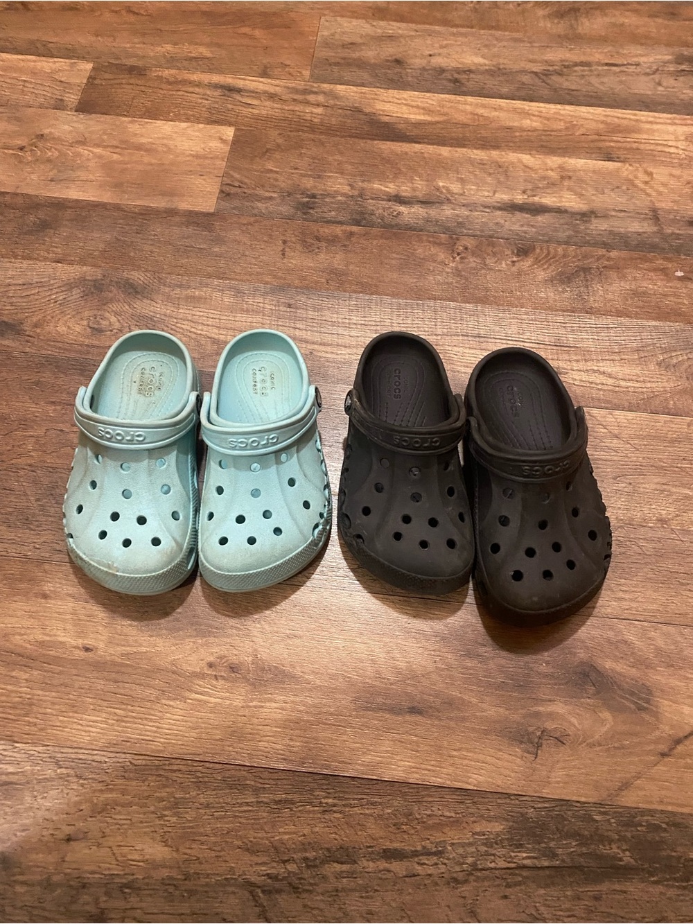CROCS j1 Kids Clogs  in Mint and Black